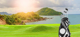Golf junto al mar